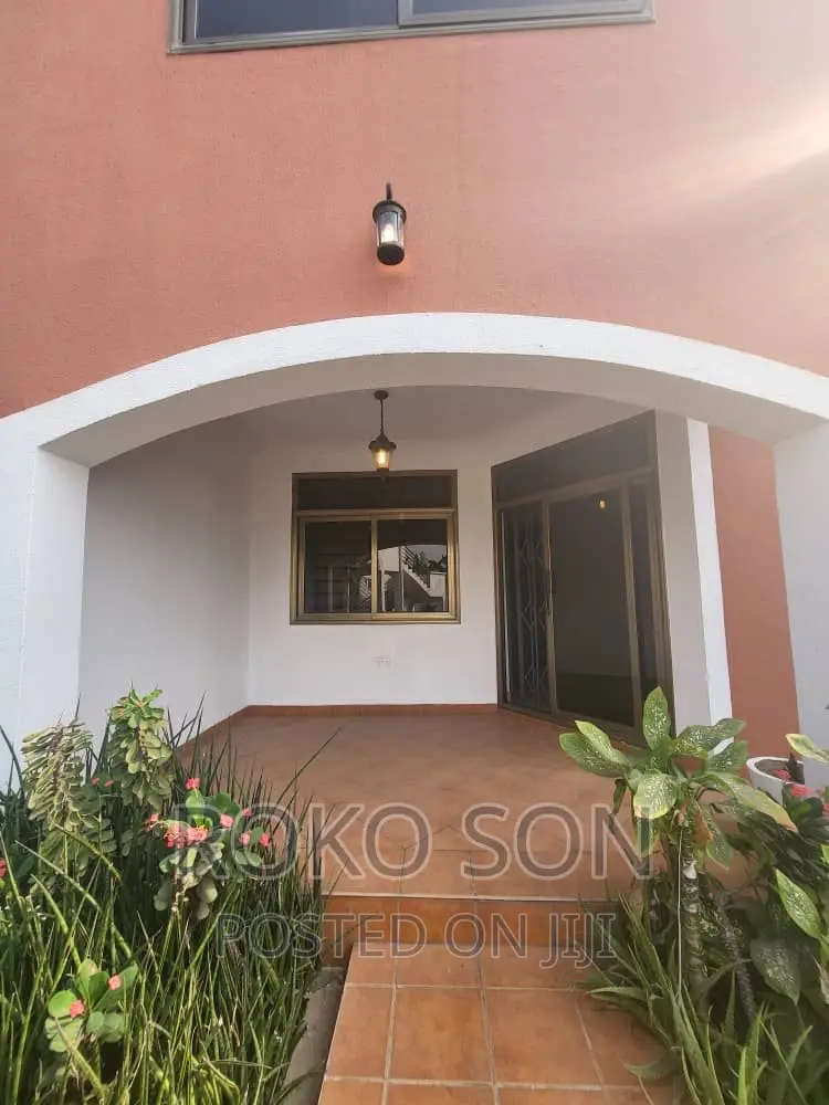 3bdrm Duplex in Dr Roko, Cantonments for sale