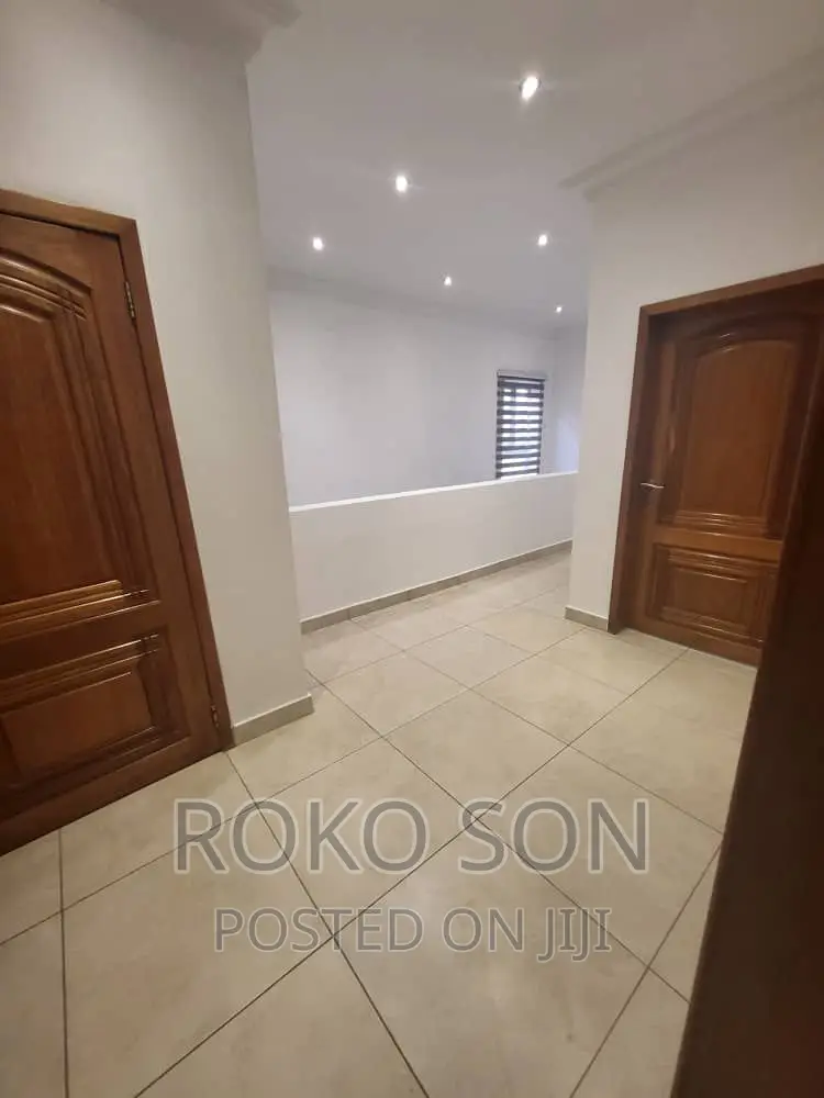 3bdrm Duplex in Dr Roko, Cantonments for sale
