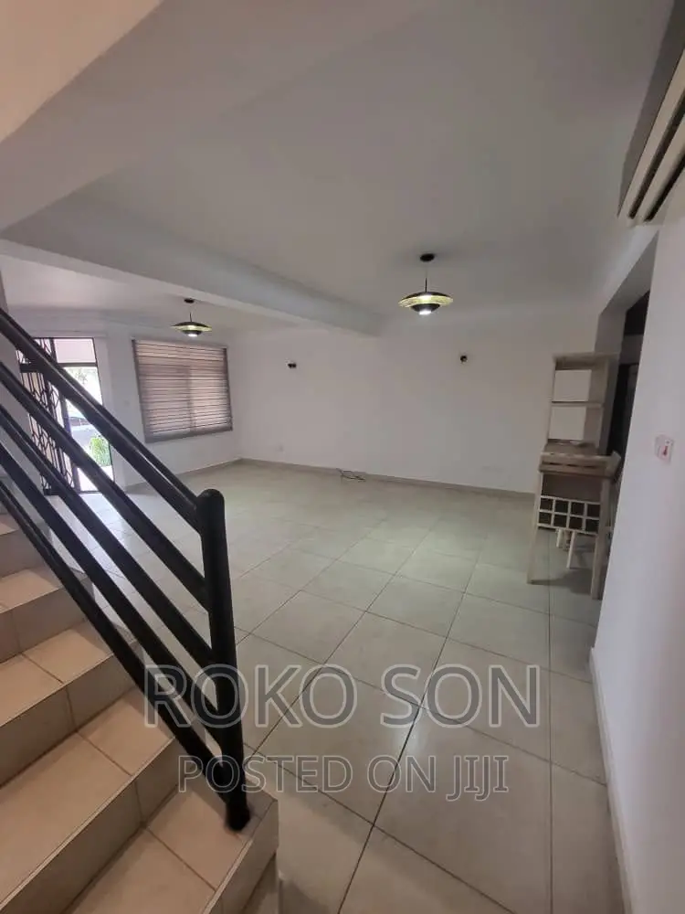 3bdrm Duplex in Dr Roko, Cantonments for sale