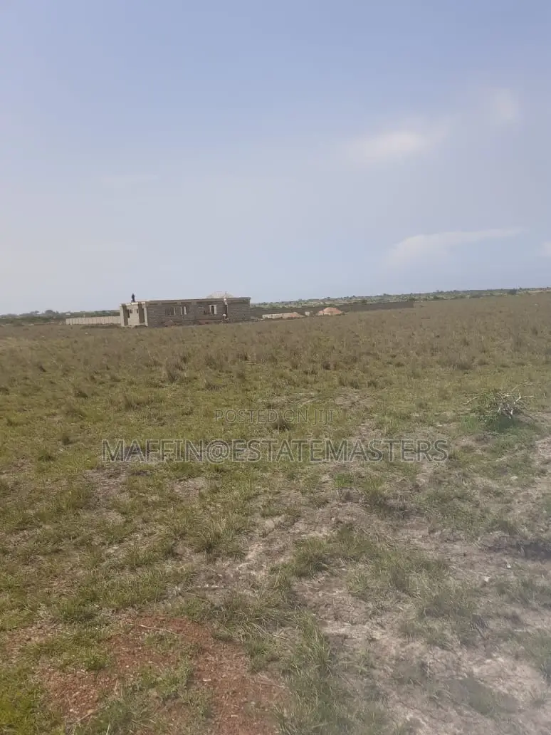 A Flat Land for Sale at Tsopoli Kings Cottage Anex