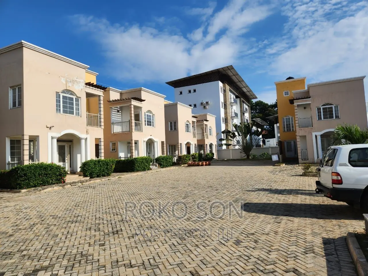 4bdrm Townhouse/Terrace in Dr Roko, North Ridge for sale