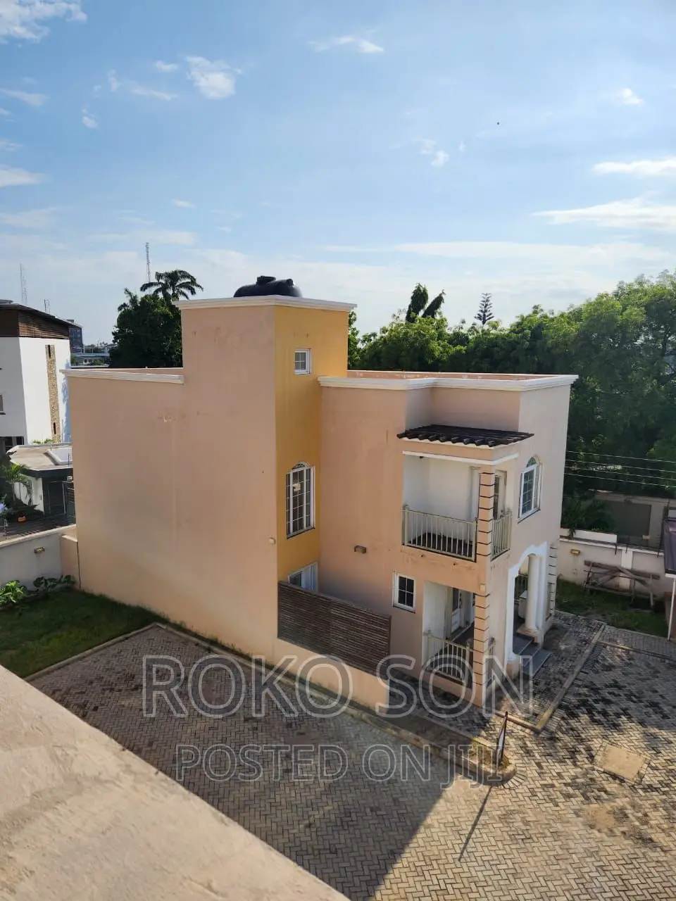 4bdrm Townhouse/Terrace in Dr Roko, North Ridge for sale