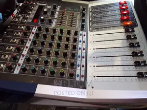 Yamaha Kv60 6channels Powered Amplifier Mixer
