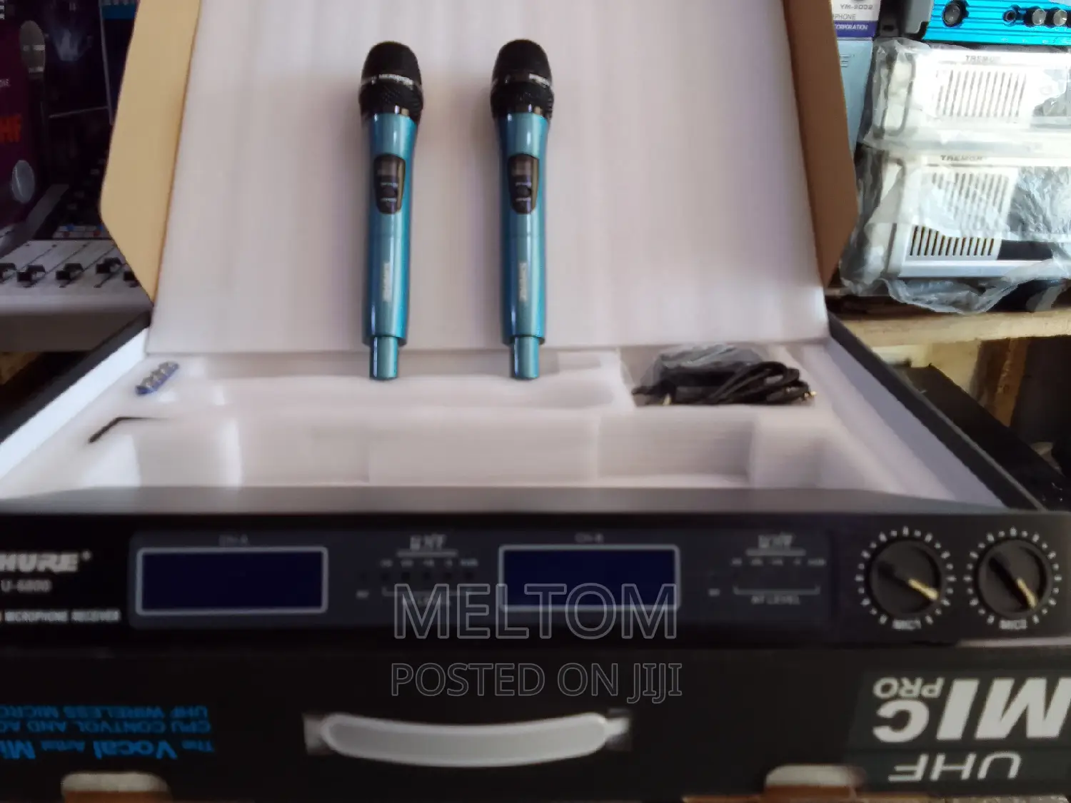 Shure U-6800 2in1 Cordless Microphone