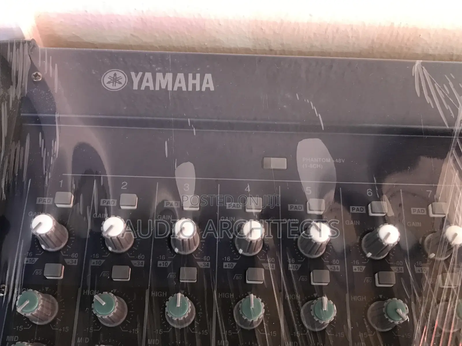 Yamaha Mg 24 Analog Mixer