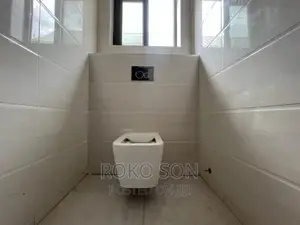 5bdrm Duplex in Dr Roko, Airport Residential Area for sale
