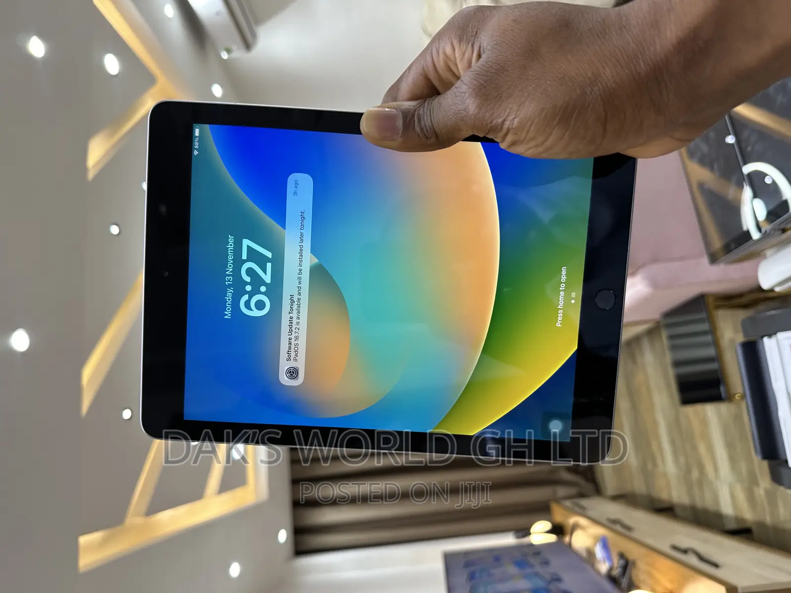 Apple iPad 9.7 32 GB Gray