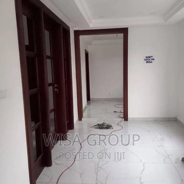 4bdrm Duplex in Wisa Groups, Accra Metropolitan for sale