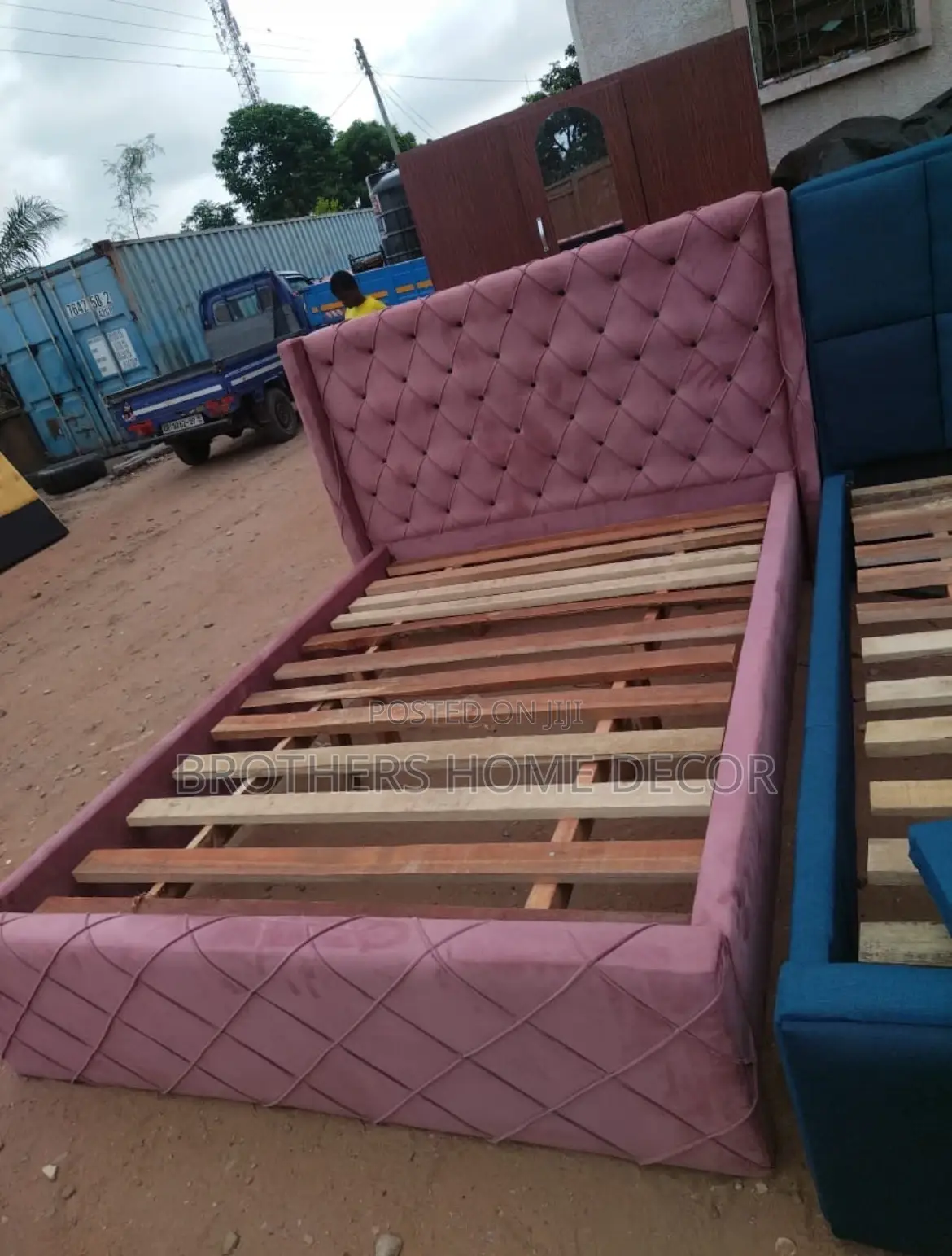 Fabric Double Bedframe 54/75\\\Very Strong And Durable