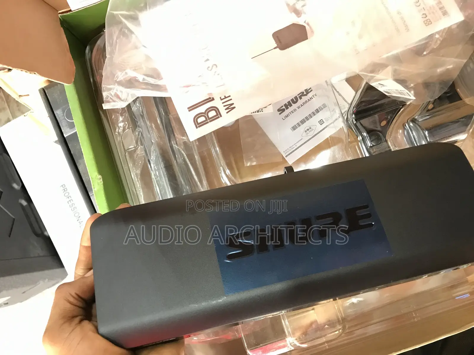 Shure BLX PG58 Cordless Microphone