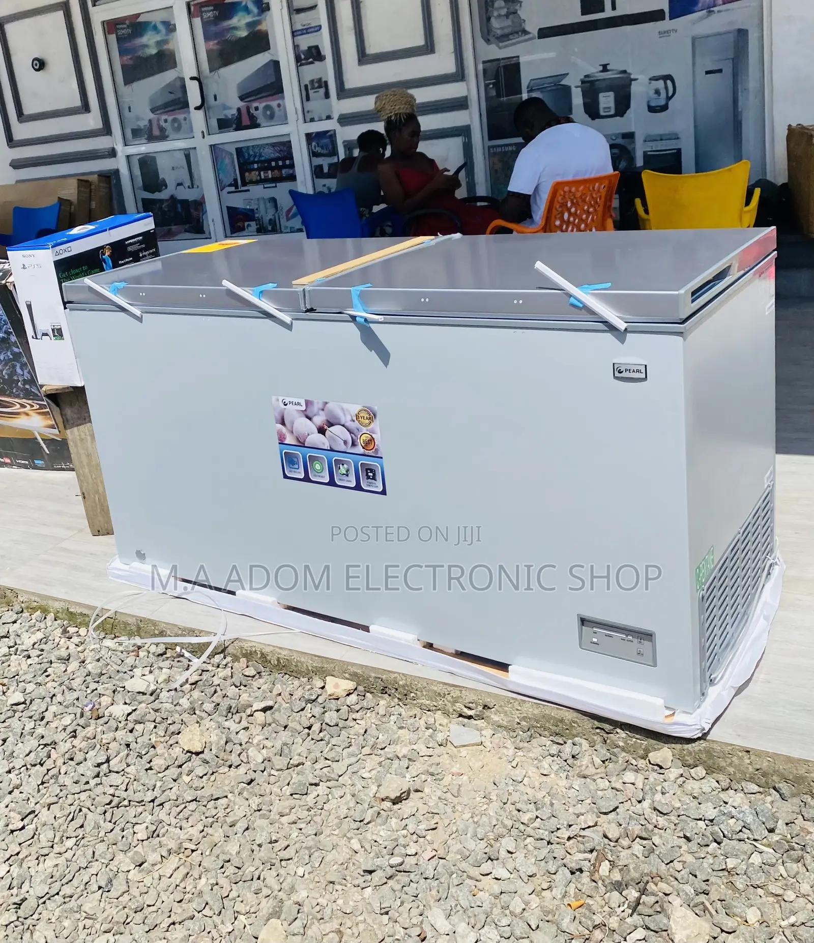 Buy Authentic Pearl PCF-610 Double Door Chest Freezer.