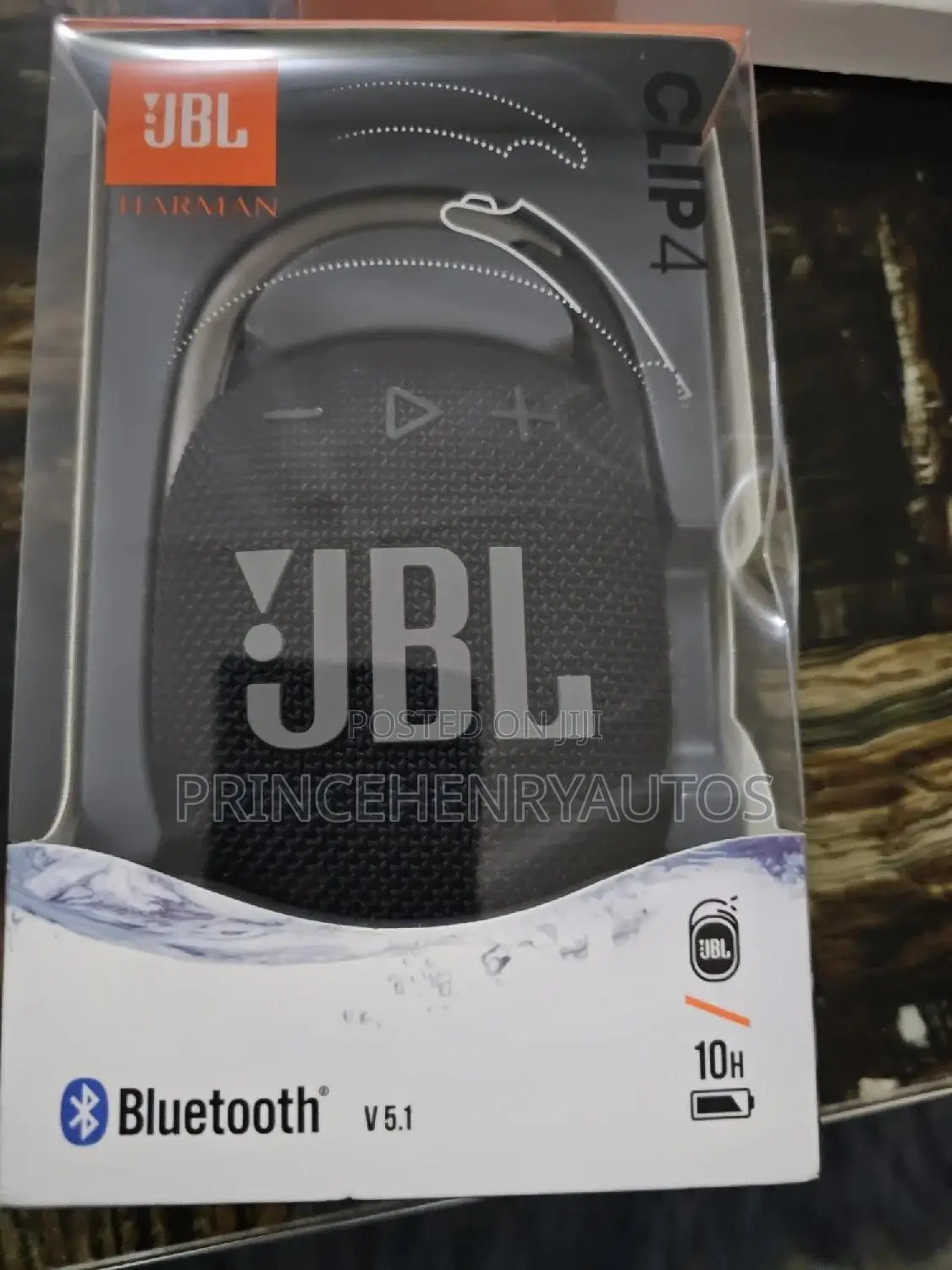 JBL Clip 4: Portable Speaker With Bluetooth (JBLCLIP4BLKAM)