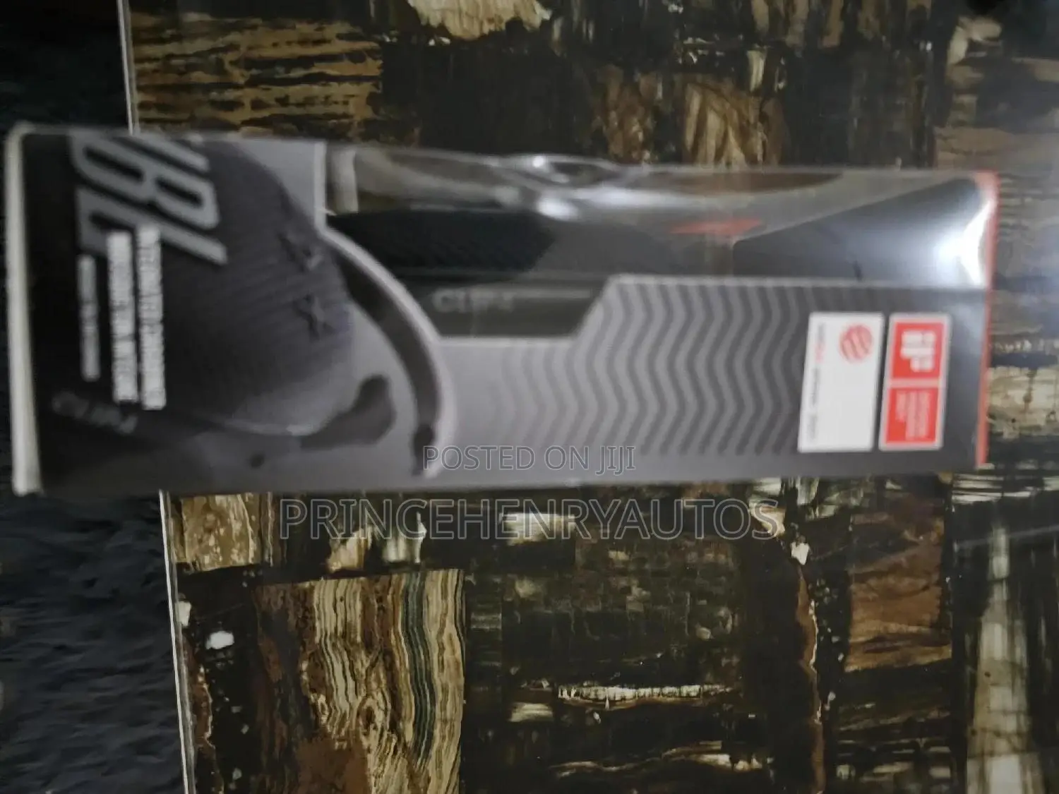 JBL Clip 4: Portable Speaker With Bluetooth (JBLCLIP4BLKAM)