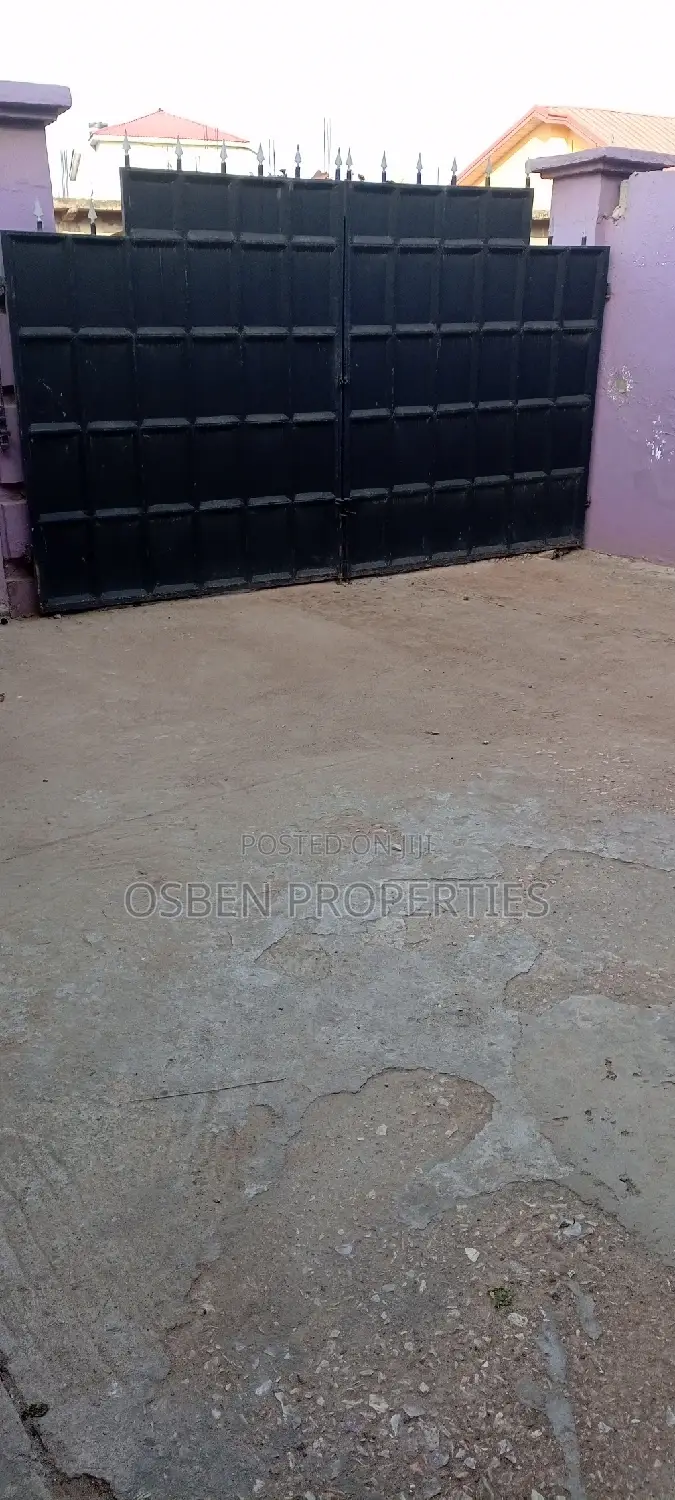 1bdrm Apartment in Pleasant Properties, Spintex for rent