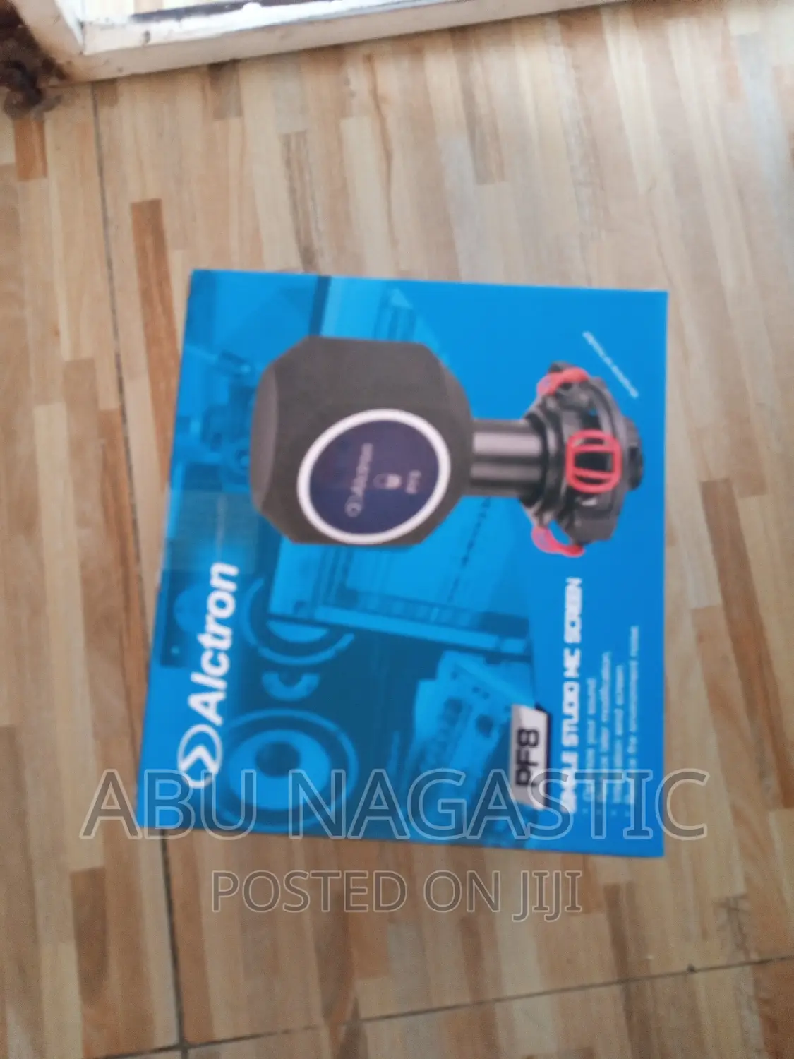 Alctron PF8 Studio Microphone Shield