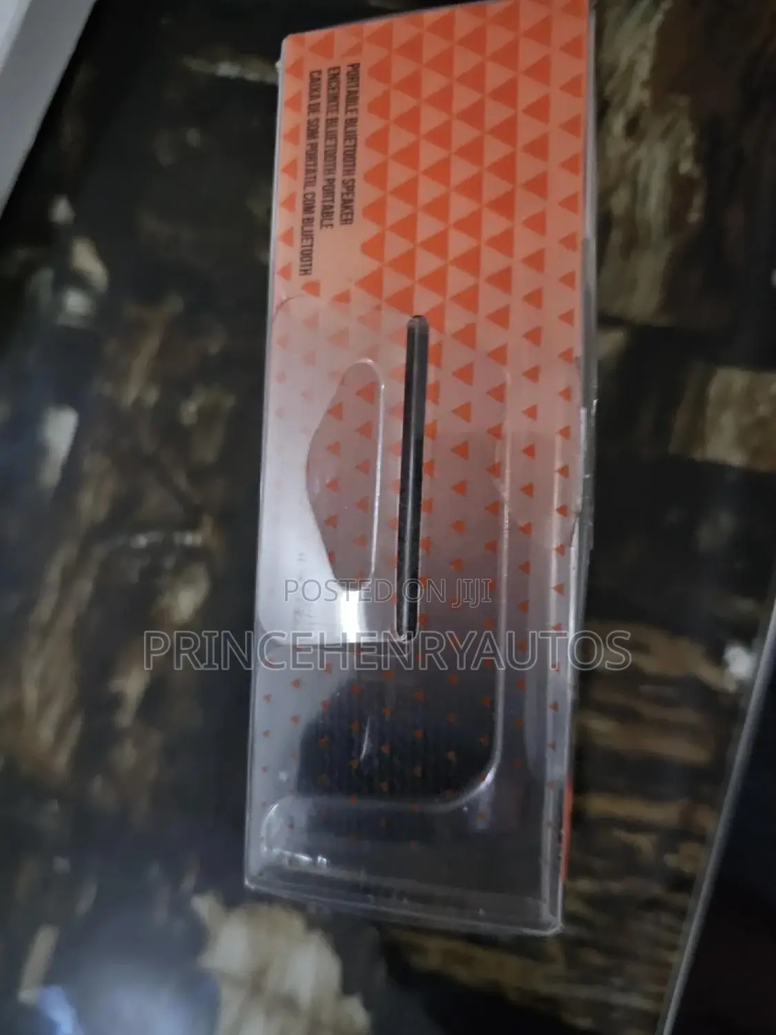 JBL Go 3: Portable Speaker With Bluetooth JBLGO3BLKAM