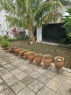 3bdrm House in Seekers Realty, Osu Ako-Adjei for rent