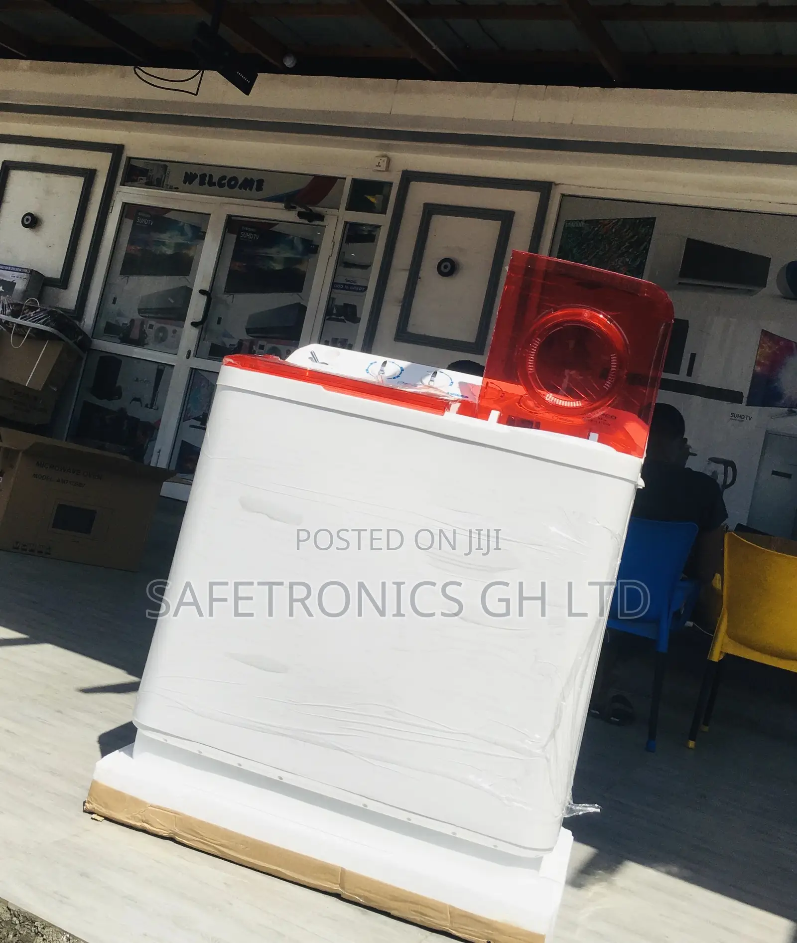 Red/White Washingmachine Nasco 11kg Semiautomatic Topload