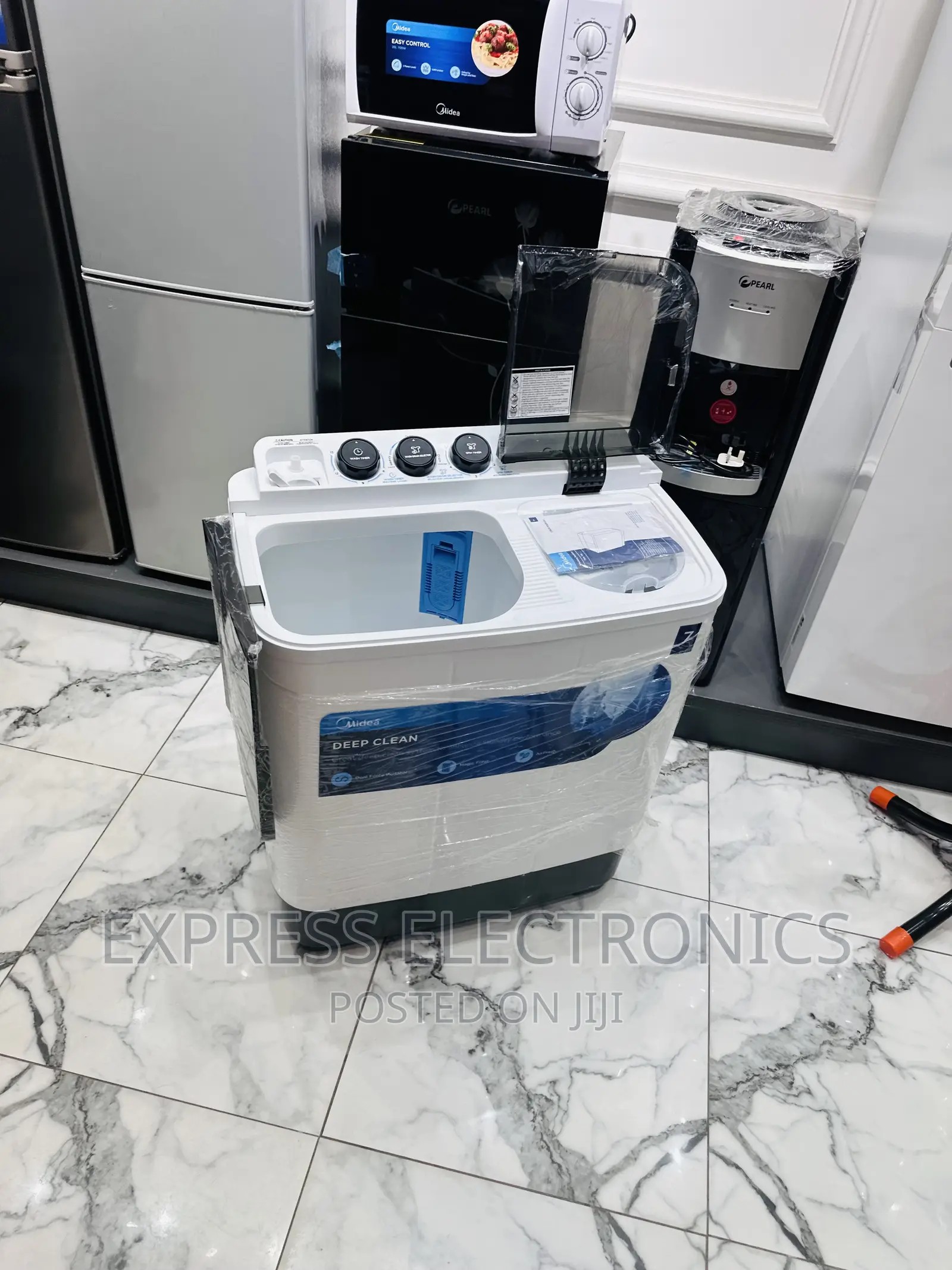 Full Plastic Body Washing Machine Midea Topload 7kg