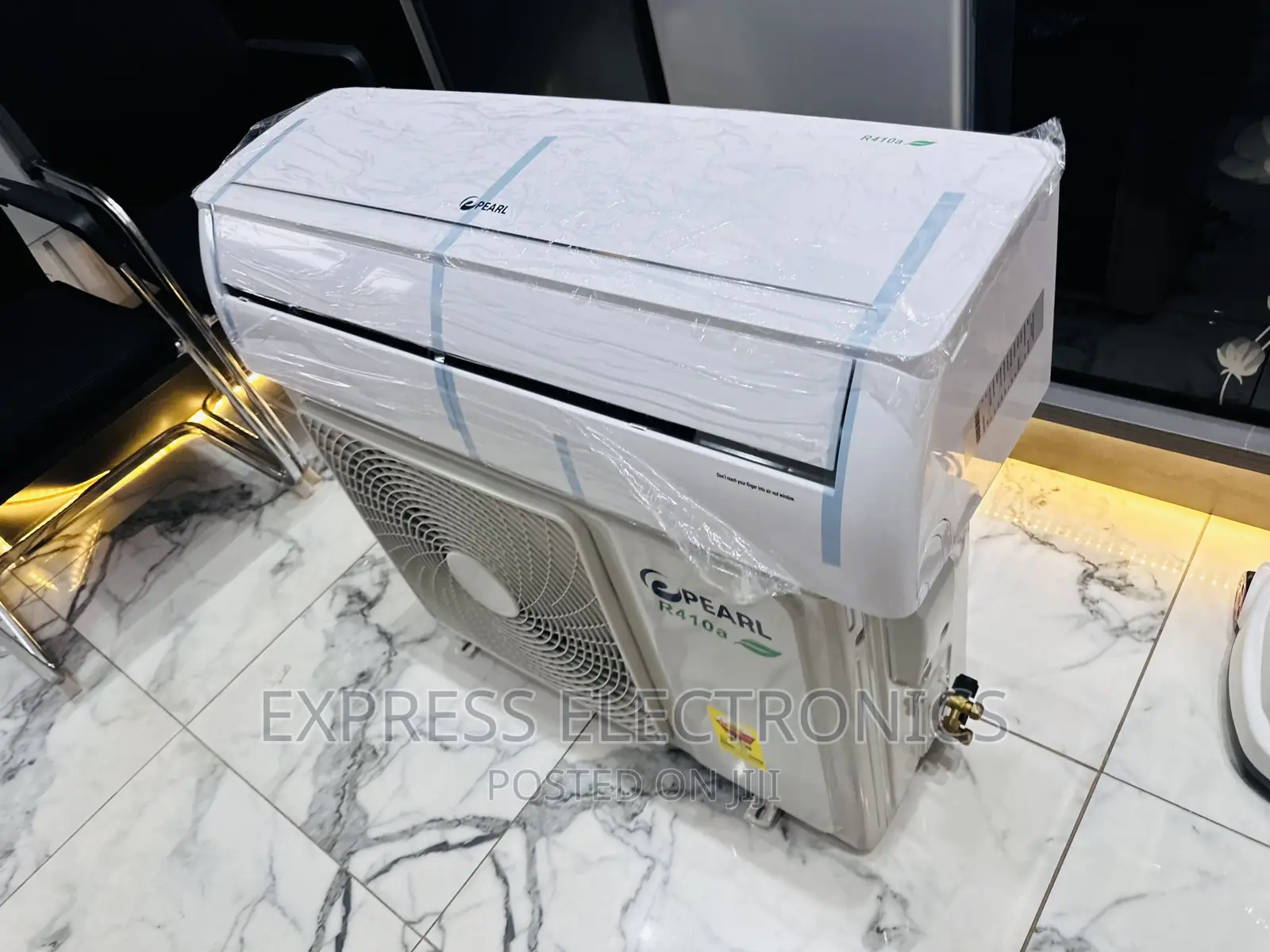 Extremely Cool  1.5hp Split R410 Gas Pearl White