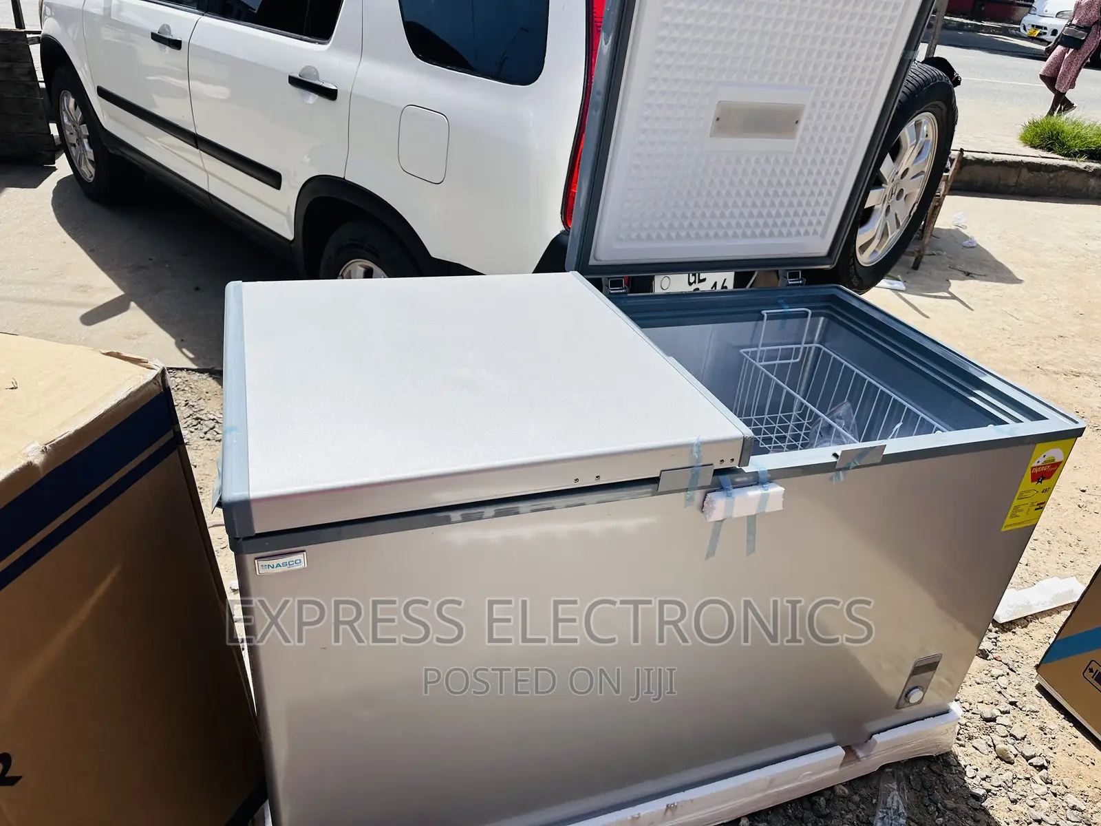 Nasco Nas500fl 425L Chest Freezer Double Door