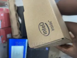 New Laptop Dell Inspiron 15 3000 8GB Intel Celeron HDD 1T