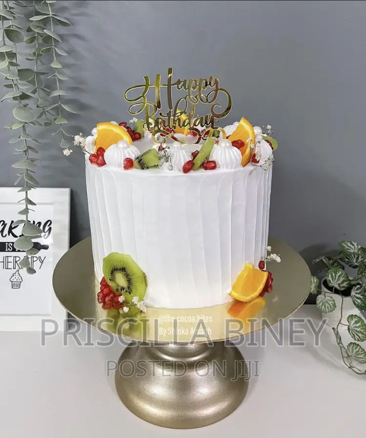 8 Inch Whipped Cream Fruit Cake
