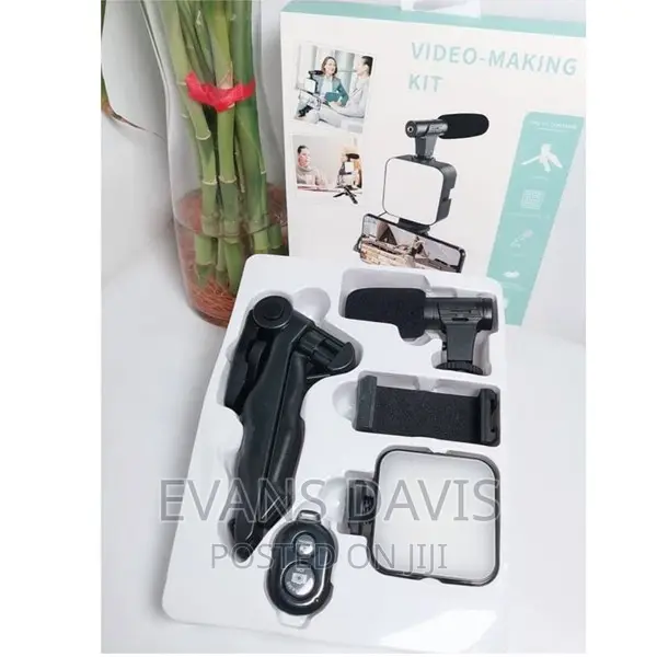 Handheld Vlogging Kits AY-49 With Microphone and Light