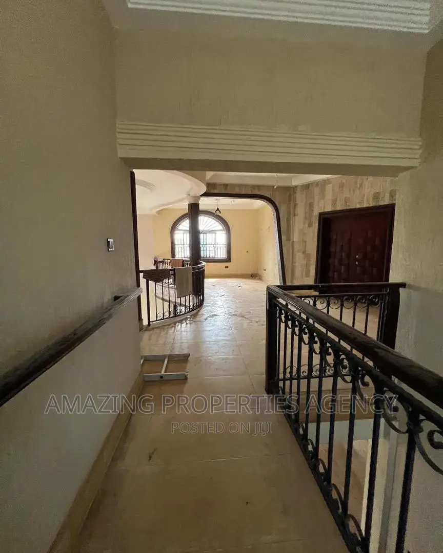 5bdrm House in East Legon for rent