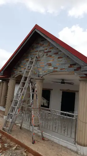 Photo - Building Projects