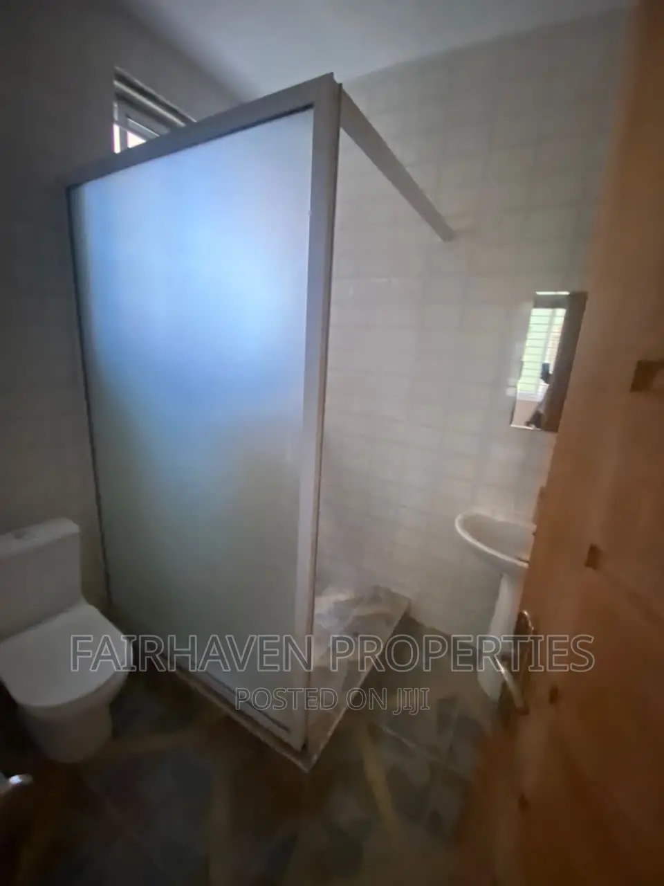 2bdrm Apartment in Fairhaven, East Legon for rent