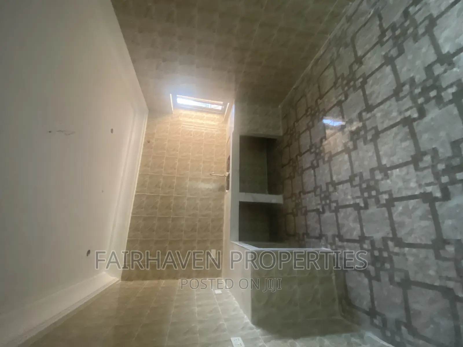 2bdrm Apartment in Tseaddo, Teshie for rent