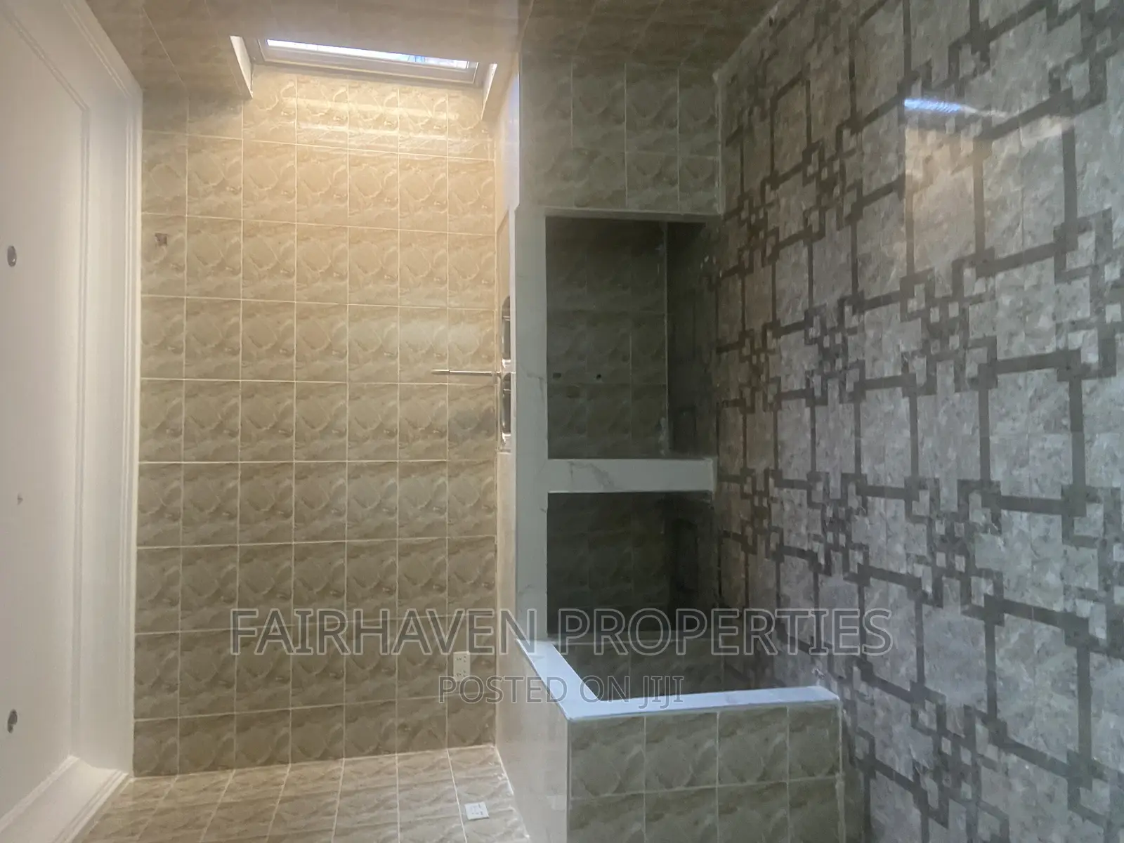 2bdrm Apartment in Tseaddo, Teshie for rent