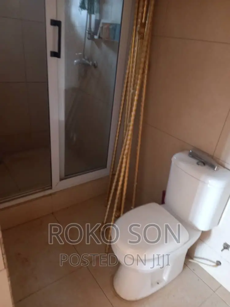 3bdrm Apartment in Dr Roko, Dome for rent