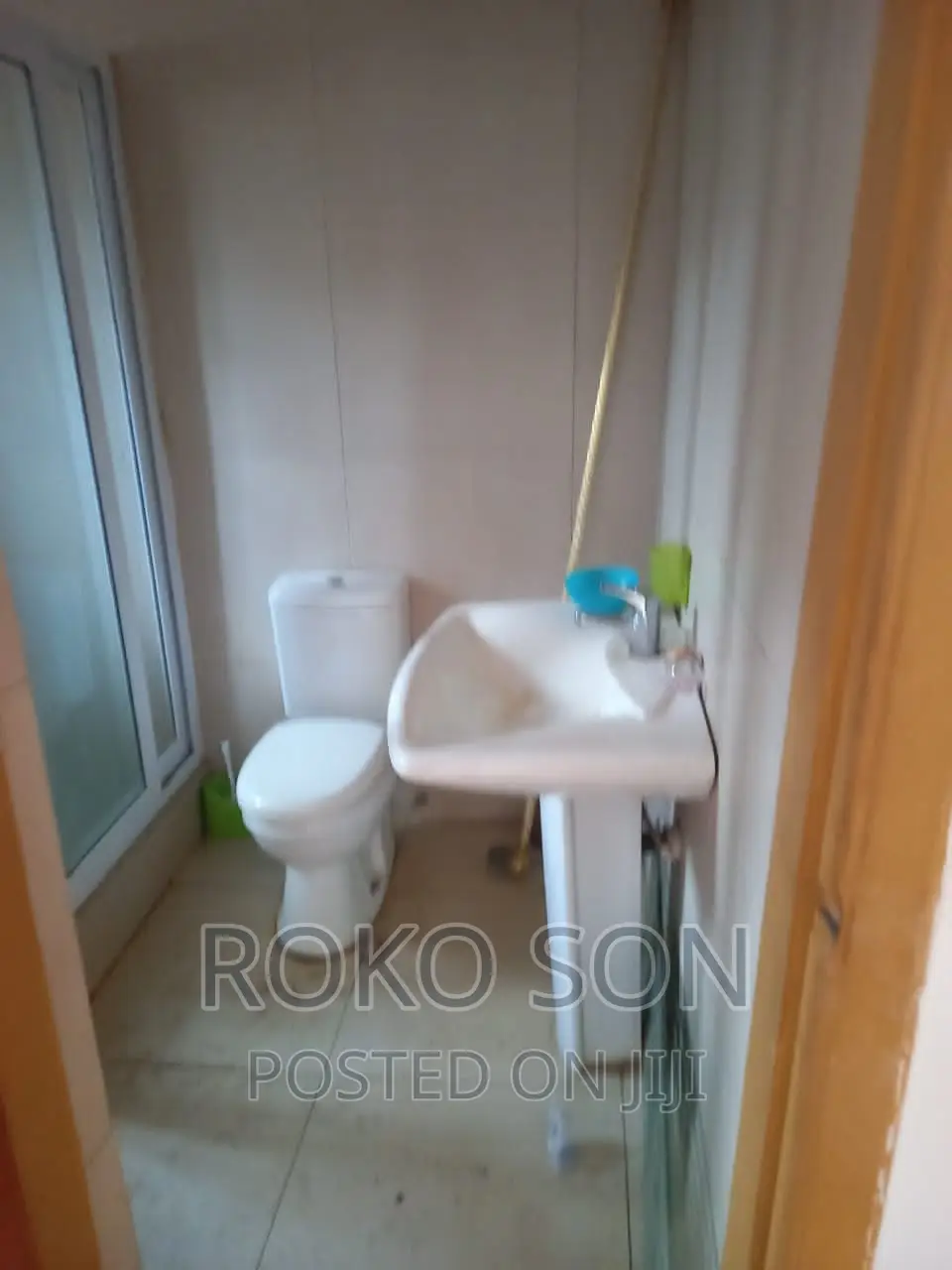 3bdrm Apartment in Dr Roko, Dome for rent