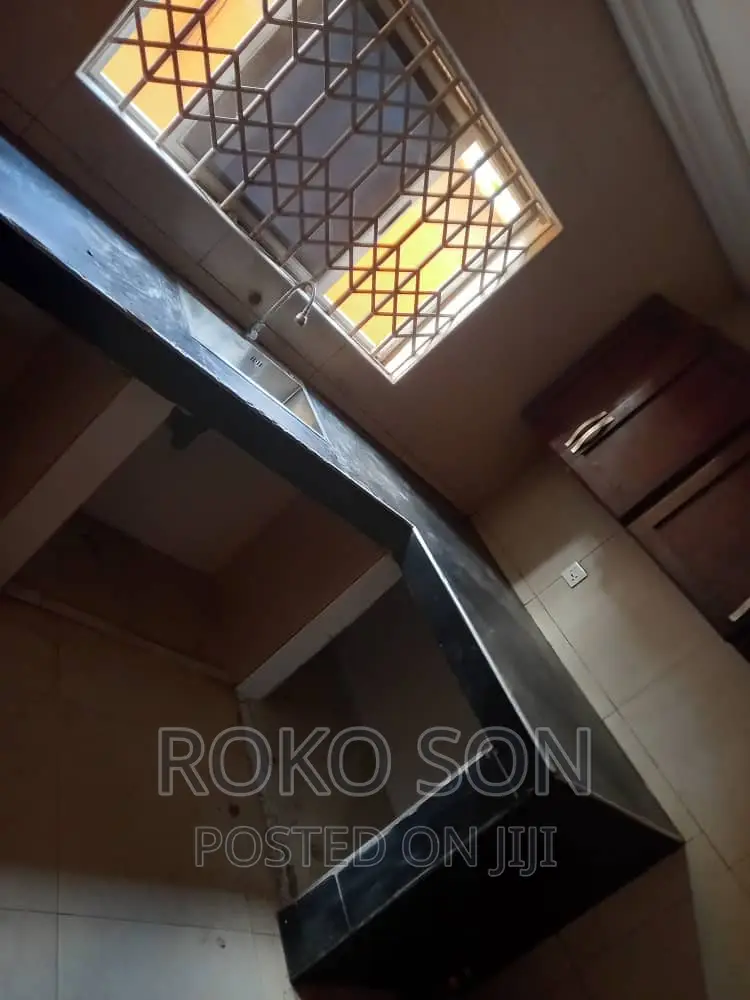 3bdrm Apartment in Dr Roko, Dome for rent