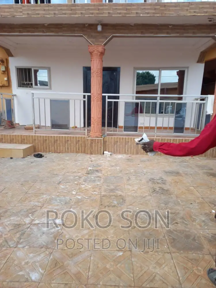 3bdrm Apartment in Dr Roko, Dome for rent