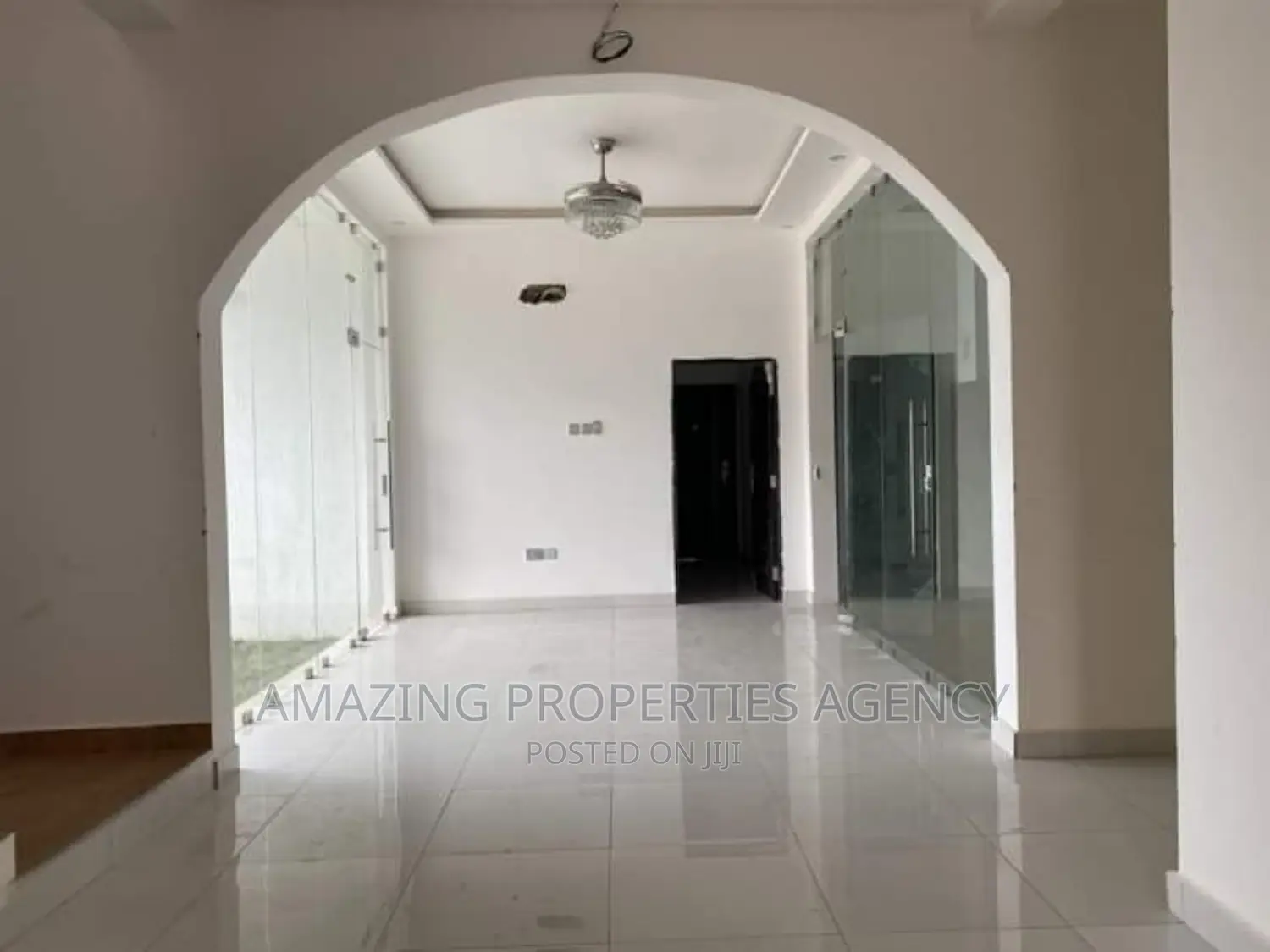 4bdrm House in Dzorwulu for sale