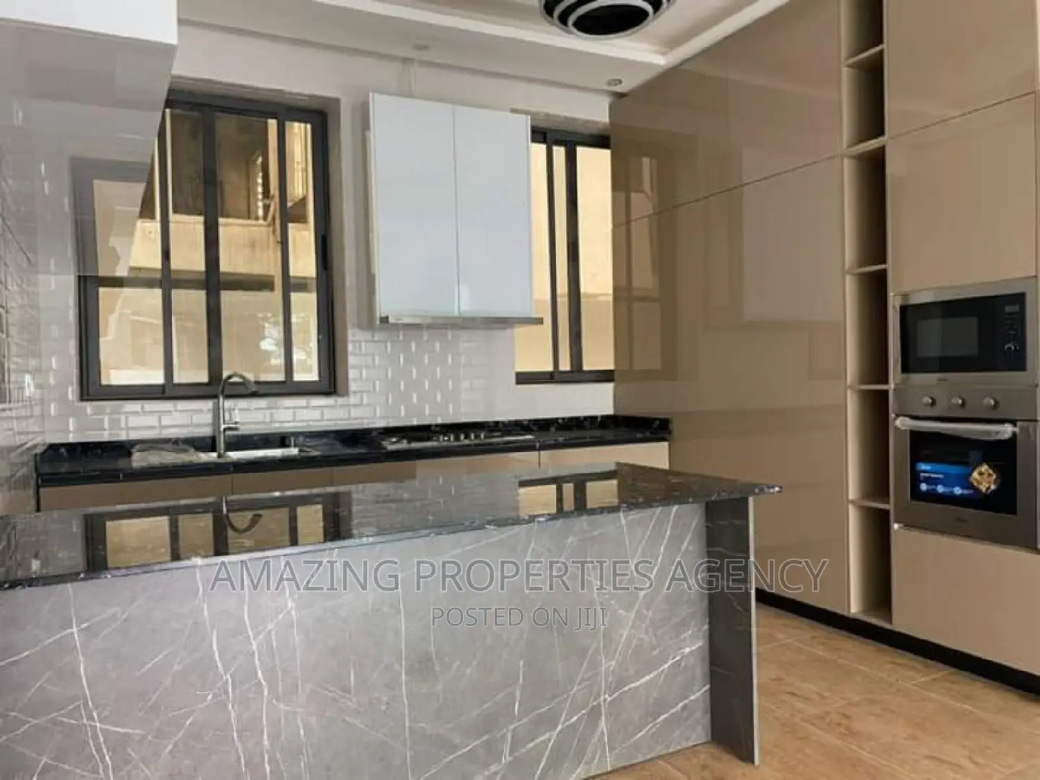 4bdrm House in Dzorwulu for sale