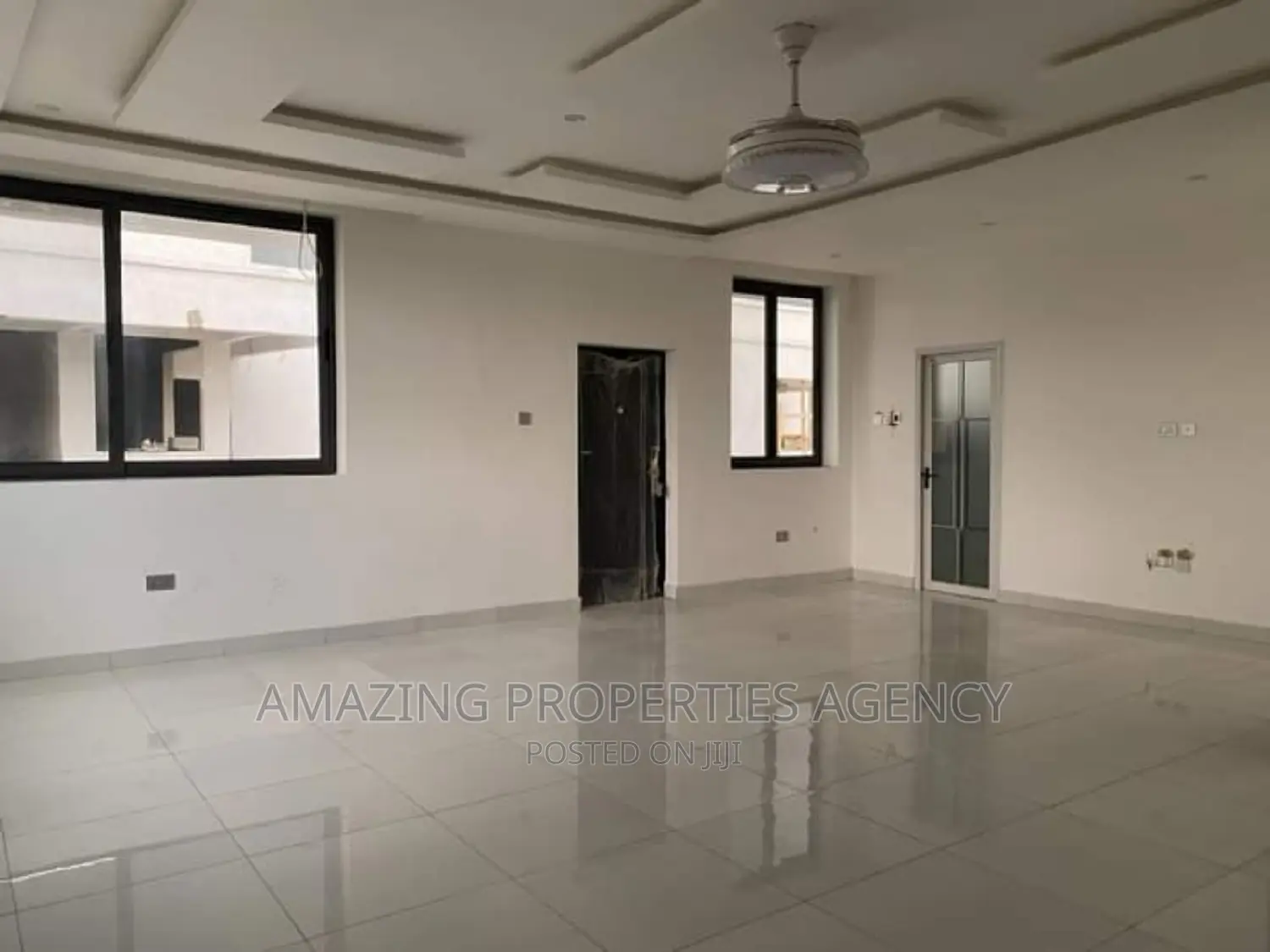4bdrm House in Dzorwulu for sale