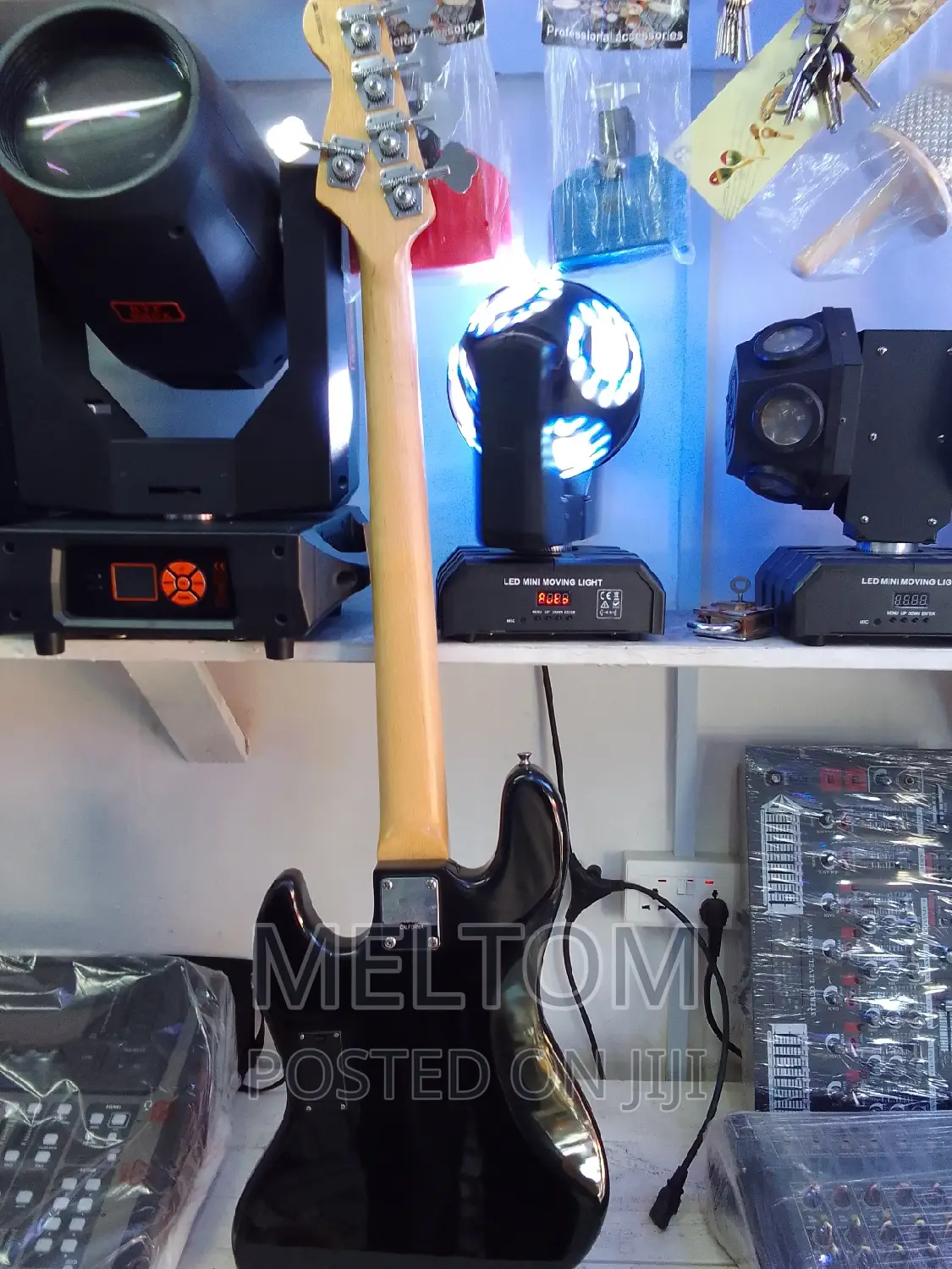 Fender Jazz Bass Guitar (Active)