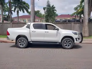 Chauffeured Rent Toyota Hilux
