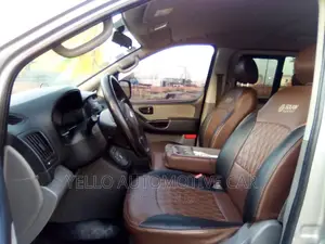 Rent 12 Seater Hyundai H1
