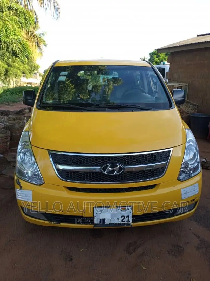 Rent 12 Seater Hyundai H1