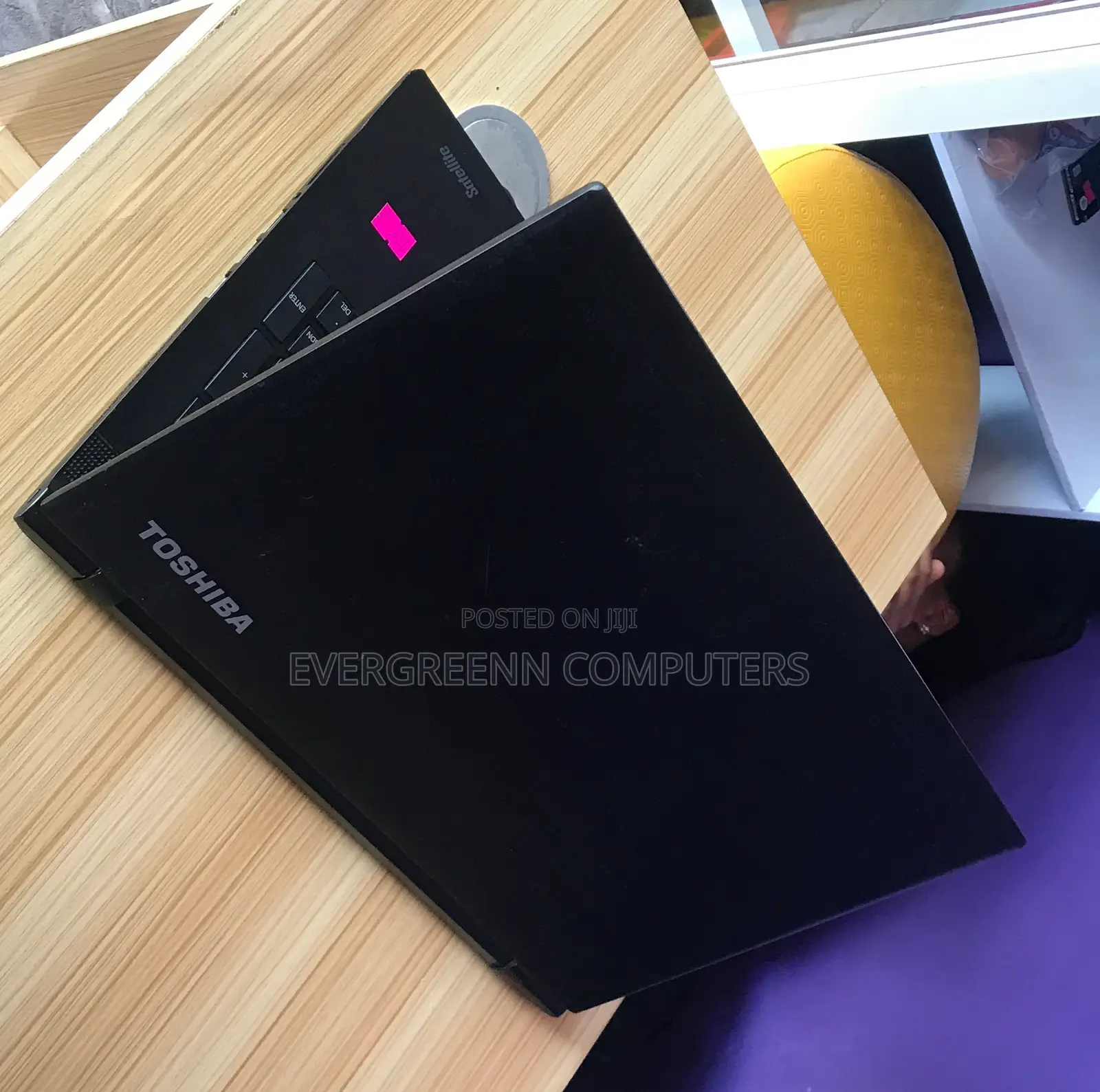 Laptop Toshiba Satellite C55 4GB Intel SSD 256GB