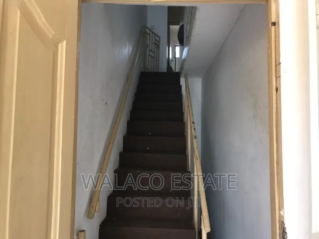 3bdrm Apartment in Walako Estate, North Industrial Area for rent