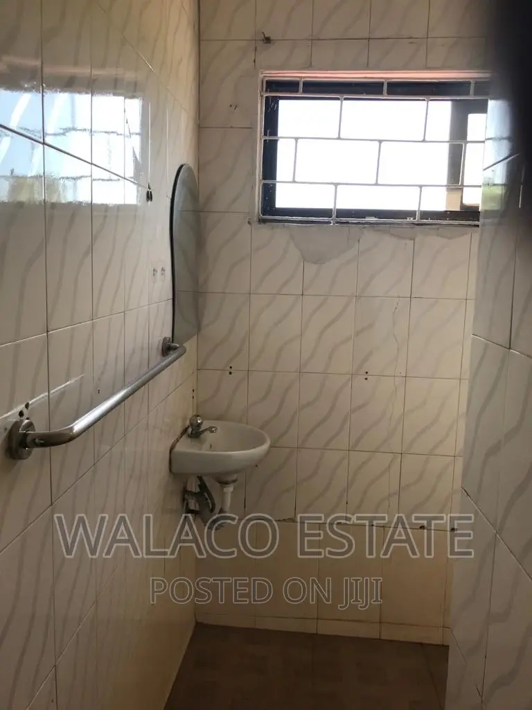 3bdrm Apartment in Walako Estate, North Industrial Area for rent