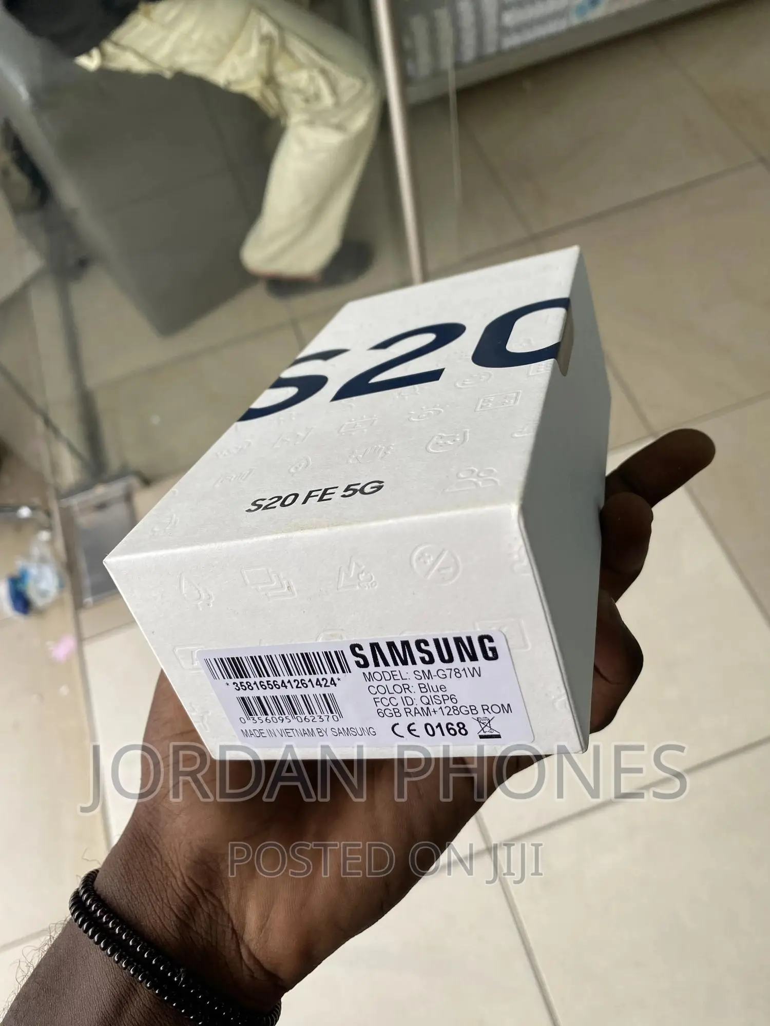 New Samsung Galaxy S20 FE 5G SD865 128 GB Blue