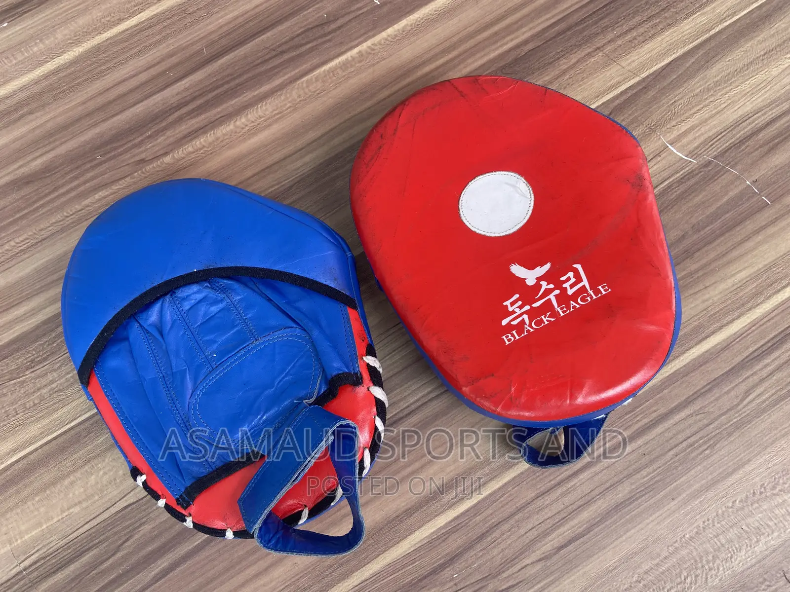 Original Training Hand Pad for Boxers at Cool Price