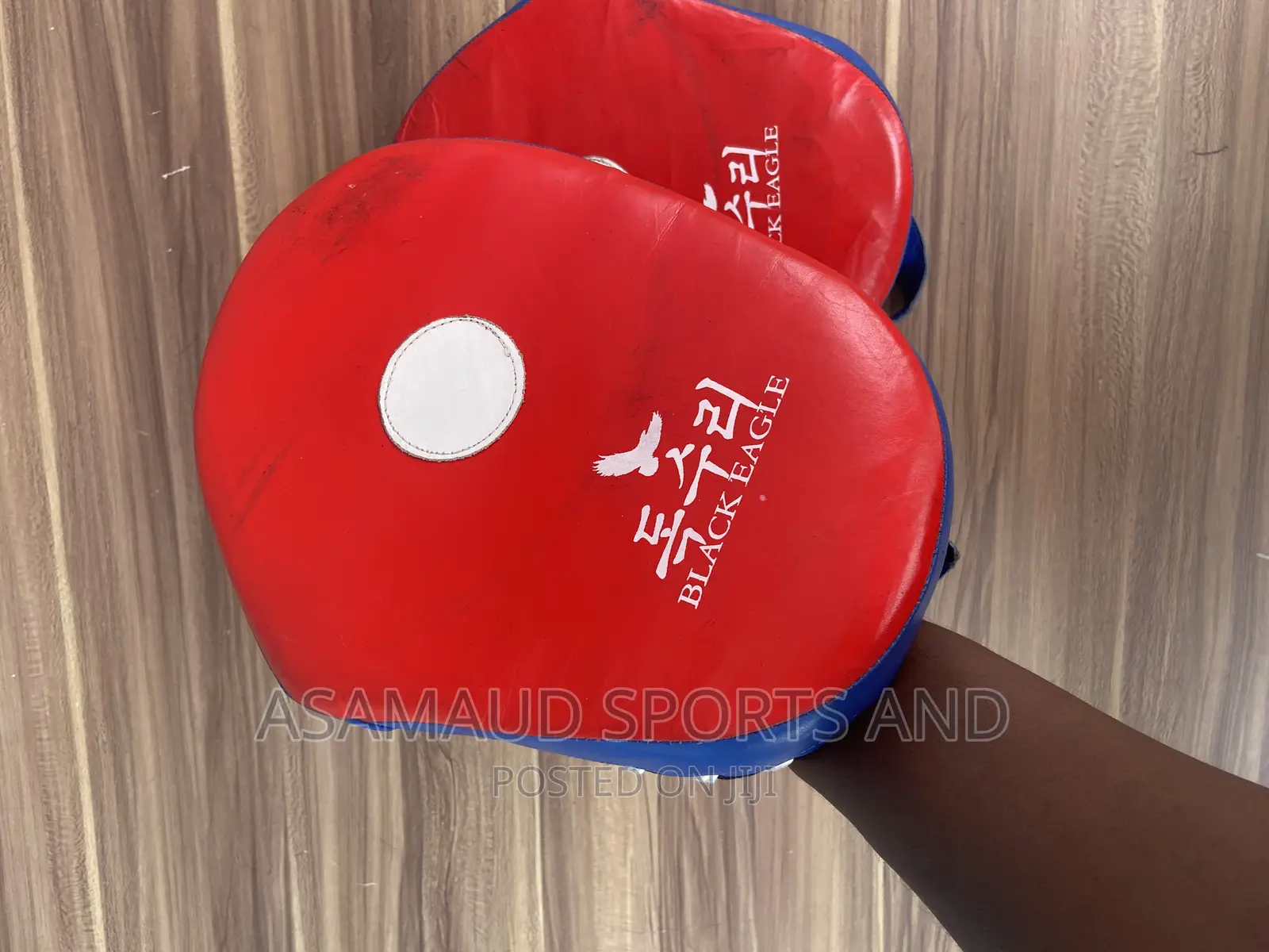Original Training Hand Pad for Boxers at Cool Price